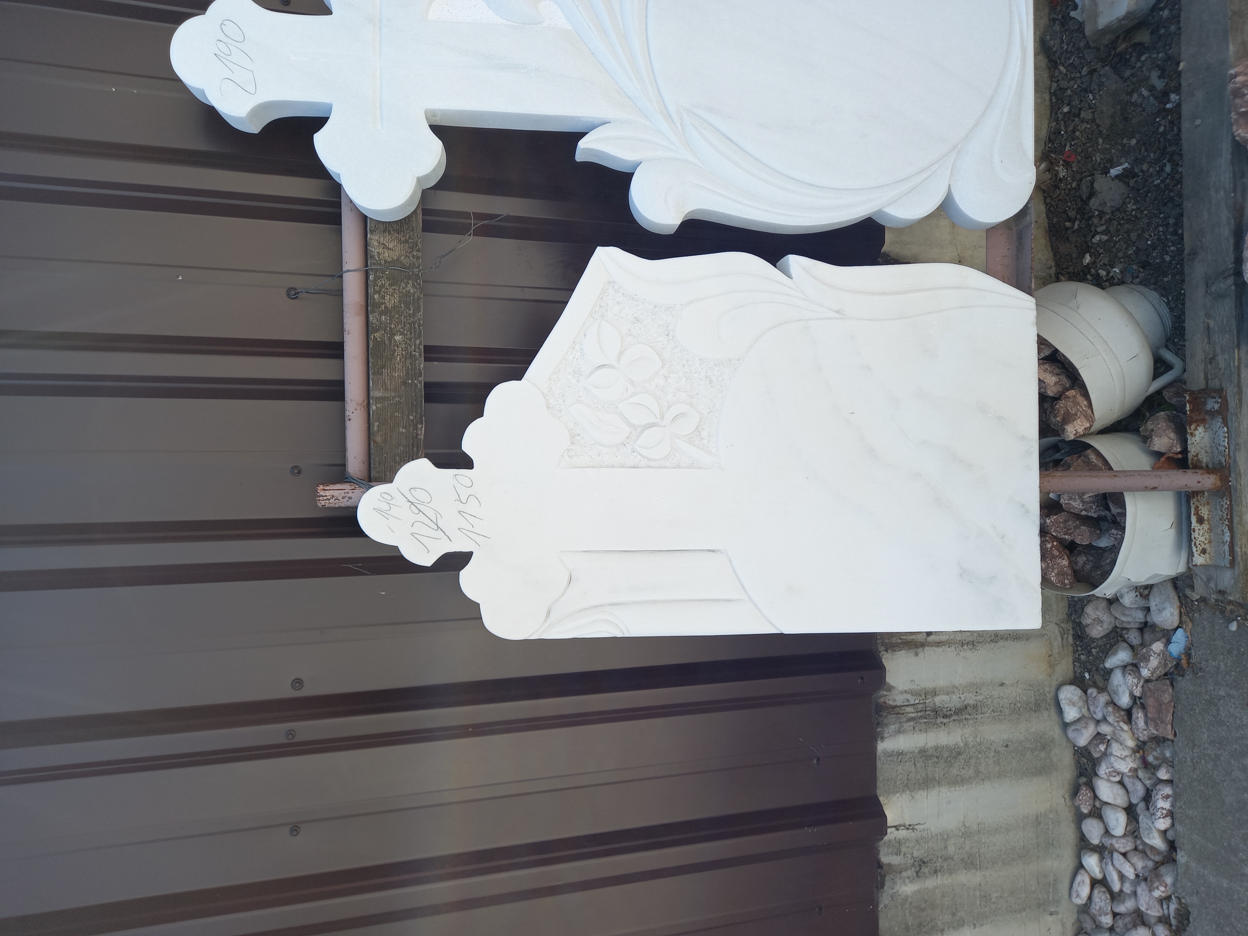 cruci marmura mozaic accesorii monumente funerare